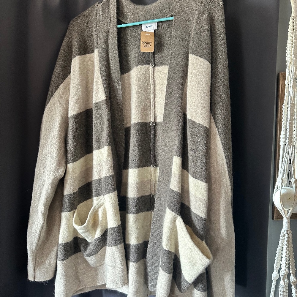 Brown/tan striped sweater
